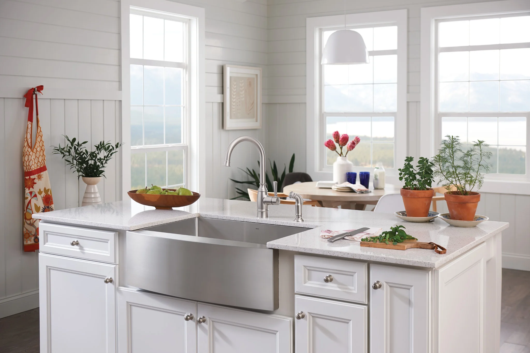 Noell One-Handle Kitchen Faucet - Image 10