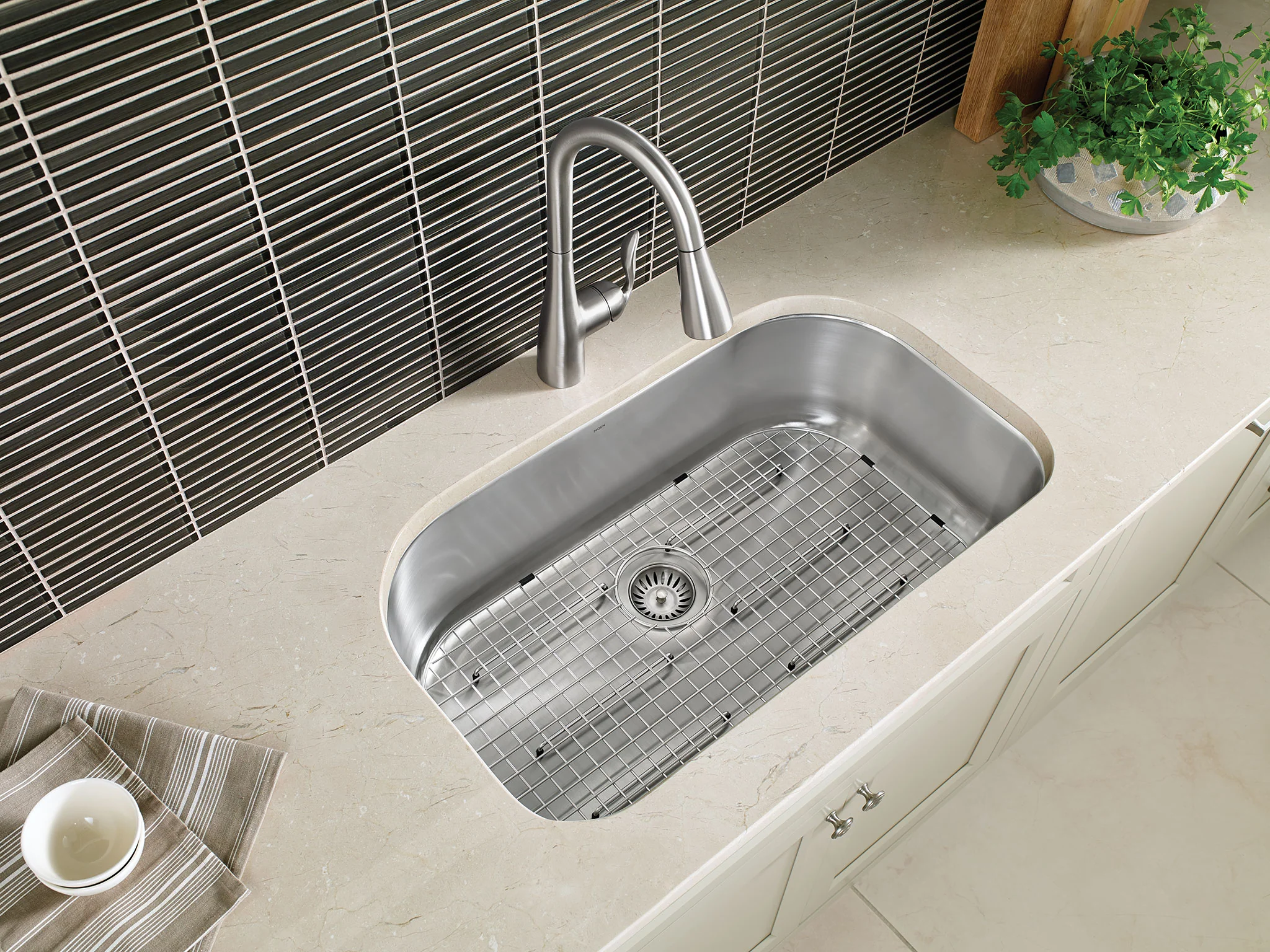 Notch Chrome One-Handle High Arc Pulldown Kitchen Faucet - Image 5