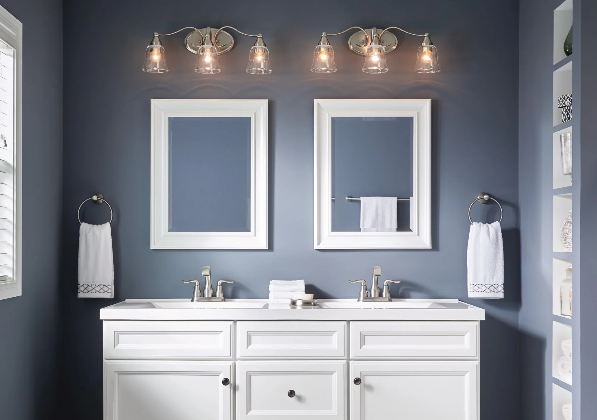 Hamden Spot resist brushed nickel 24" towel bar - Image 9
